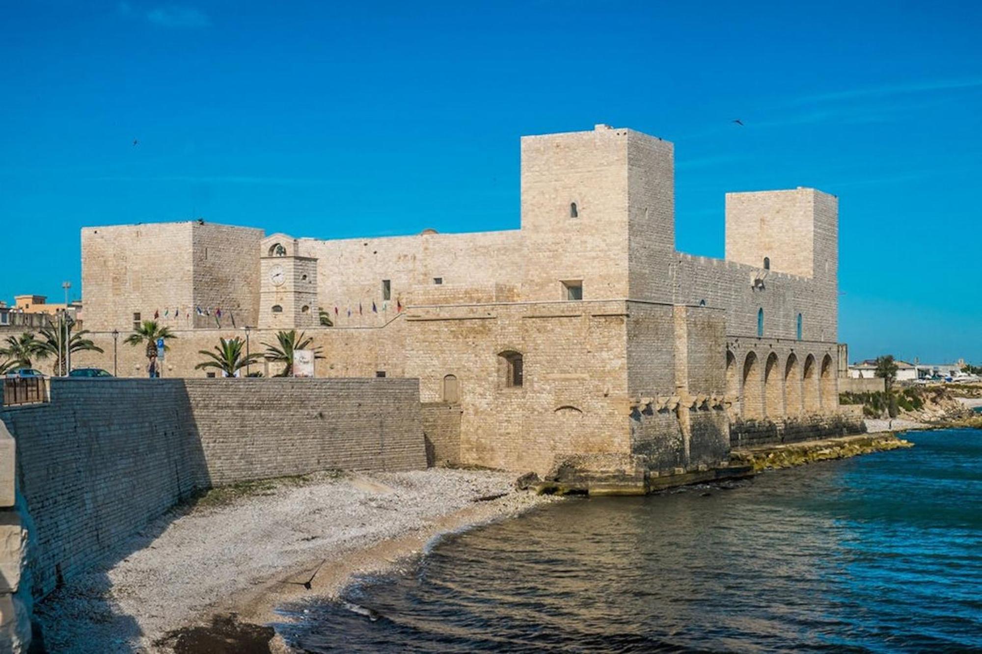 Ognissanti80 Apartment Trani Luaran gambar